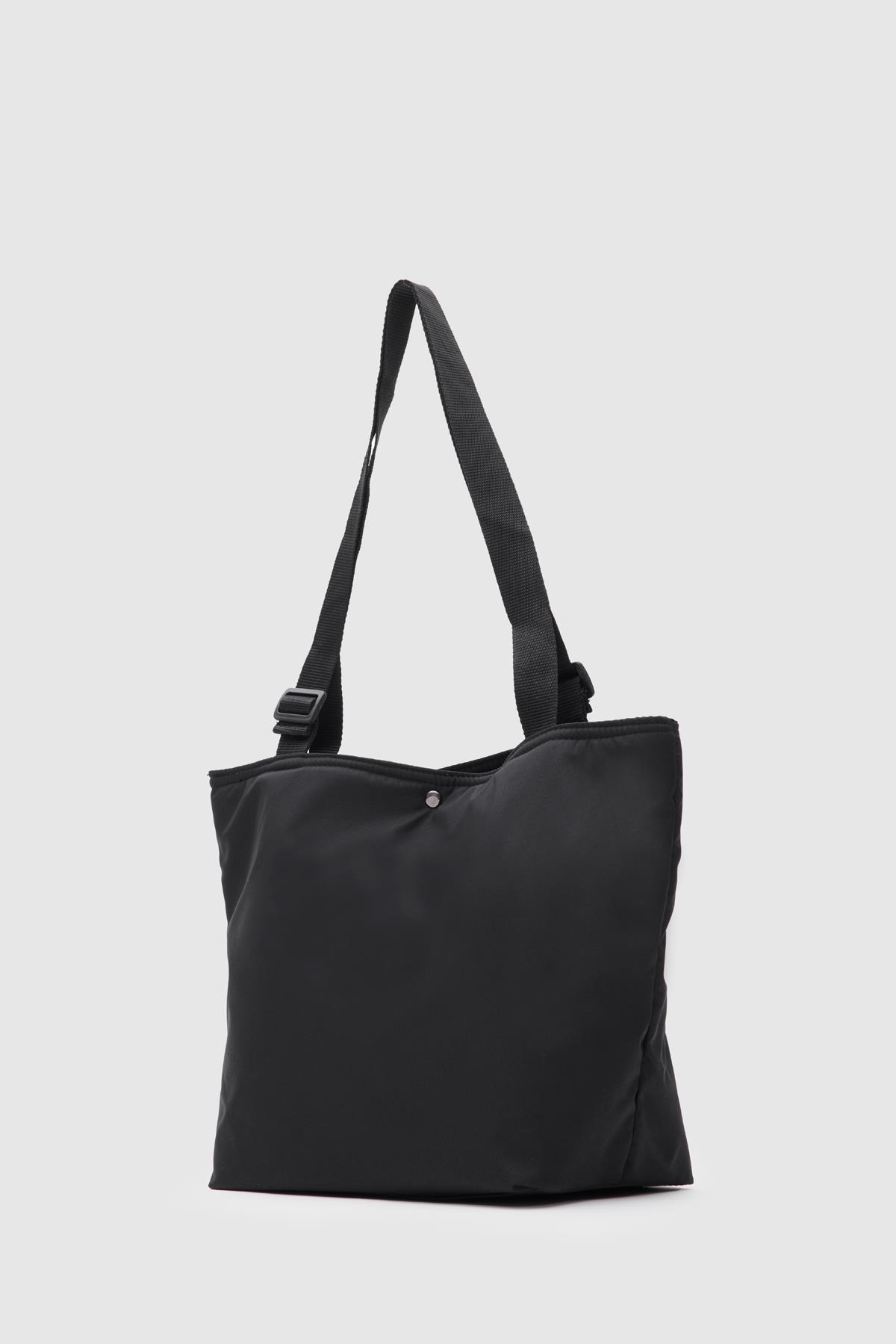 59200579-3472-DB14-6583-590FBE674215