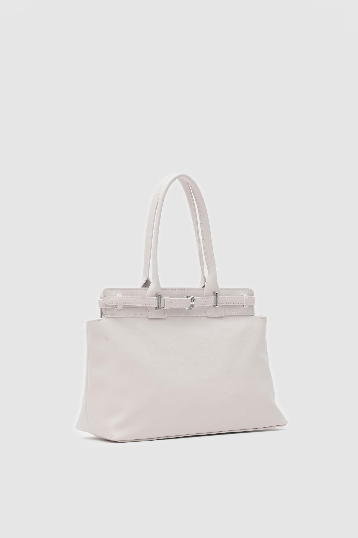 99284649-0CAA-A4D3-284C-B8ACA39136E7