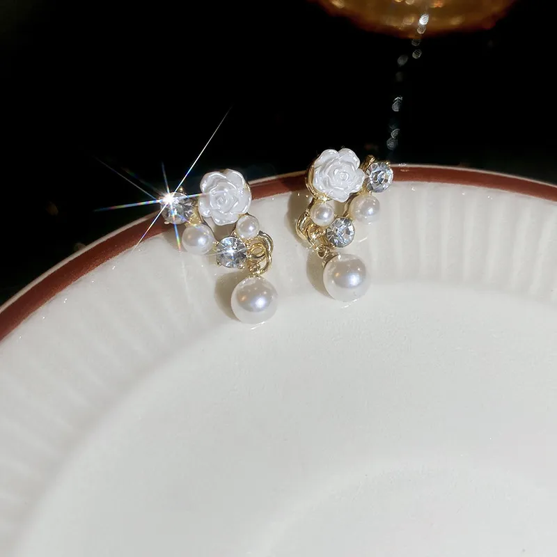 ADD74C9E-7E6A-E763-1934-C62E8BE9E64A